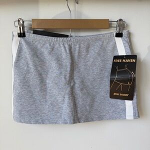 Vintage 2000s Gray and White Striped Mini Skort